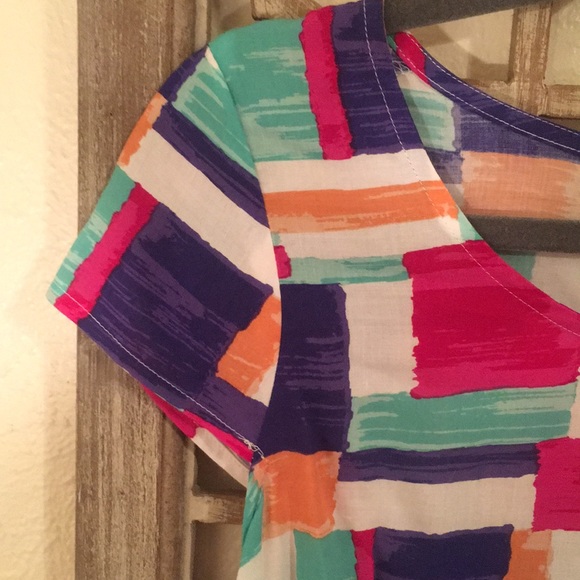 Color Block Blouse - Picture 2 of 4